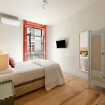 Διαμέρισμα The Traditional Arts Memoir - Balcony At Downtown, 4th-floor No Lift *