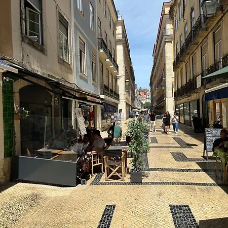 The Traditional Arts Memoir - Balcony At Downtown, 4th-floor No Lift Apartmán Lisboa