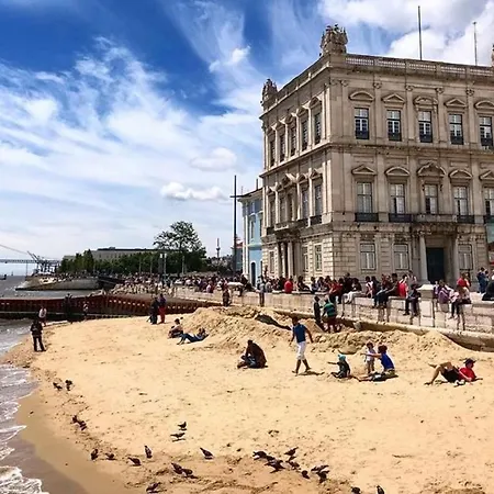 The Traditional Arts Memoir - Balcony At Downtown, 4th-floor No Lift Apartman Lisboa
